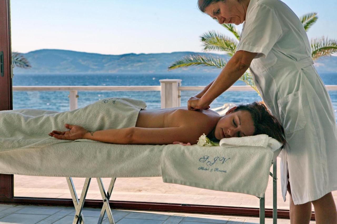 Viva Mare Hotel&Spa Mythimna Esterno foto